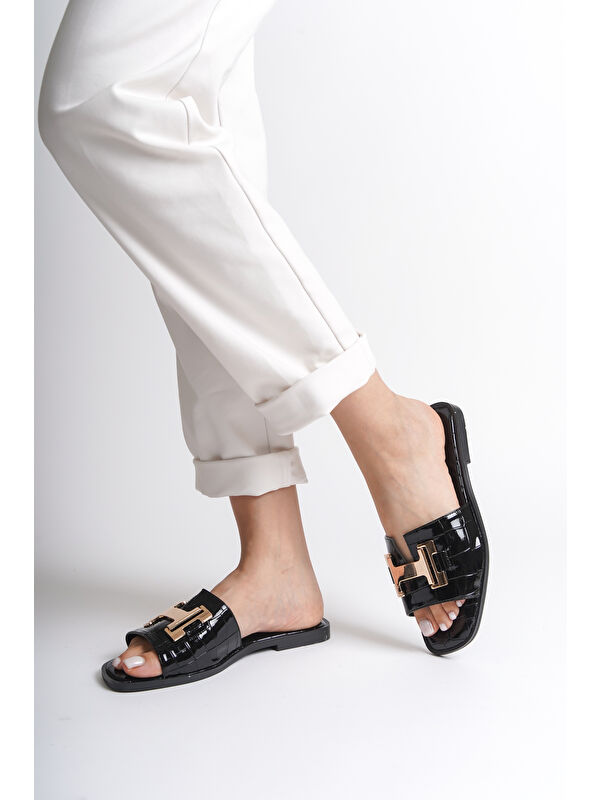 Kadın H Gold Tokalı Terlik - Görsel 5