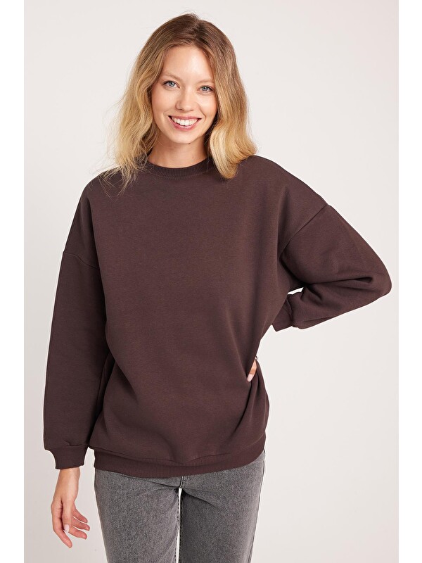TUDORS Kadın Oversize Geniş Kesim Pamuklu 3 İplik Bisiklet Yaka Kahverengi Sweatshirt