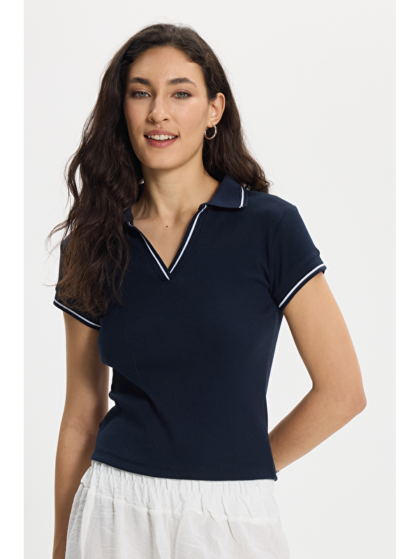 TUDORS Kadın Slim Fit Dar Kesim Pamuklu Polo Yaka Kısa Kollu Lacivert Tişört