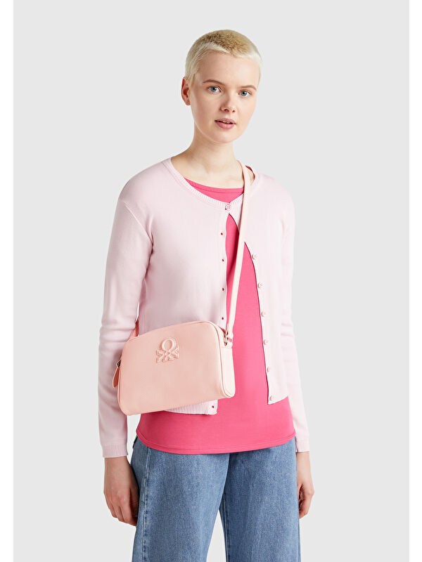 United Colors Of Benetton Kadın Pembe Eskitme Efektli Fermuarlı Kabartma Logolu Mini Omuz Çantası