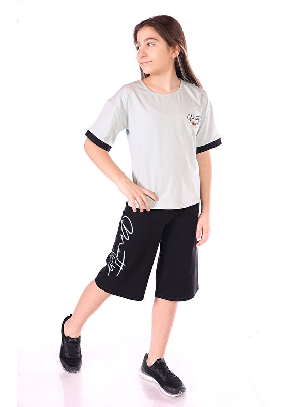 Toontoykids Kız Çocuk Pretty Baskılı + Nakışlı Kaprili Takım