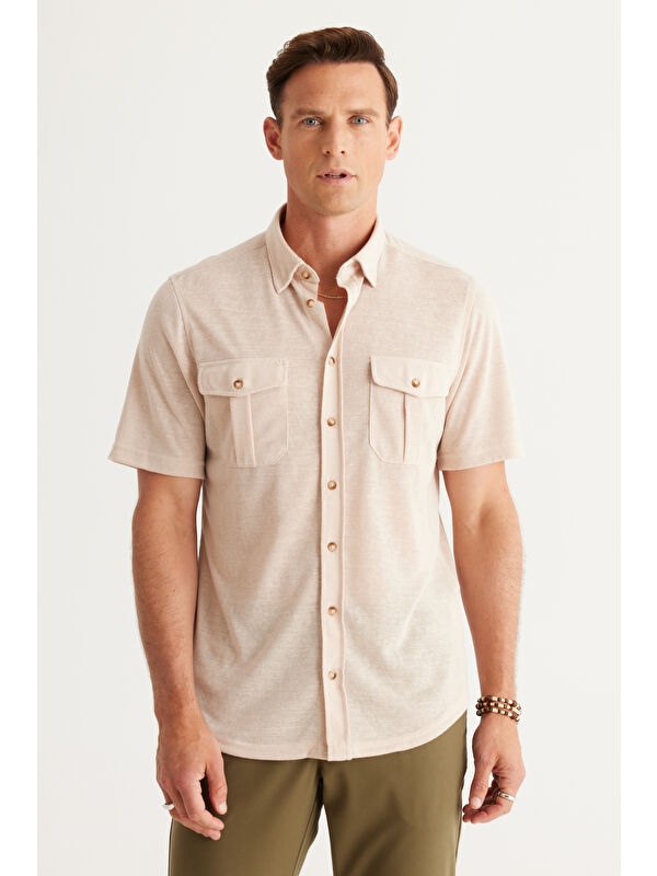 AC&Co / Altınyıldız Classics Erkek Bej Slim Fit Dar Kesim Gizli Düğme Yaka Cepli Kısa Kollu Gömlek