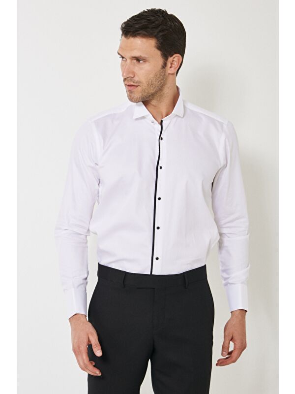 Altınyıldız Classics Erkek Beyaz-Siyah Slim Fit Dar Kesim %100 Pamuk Ata Yaka Gömlek