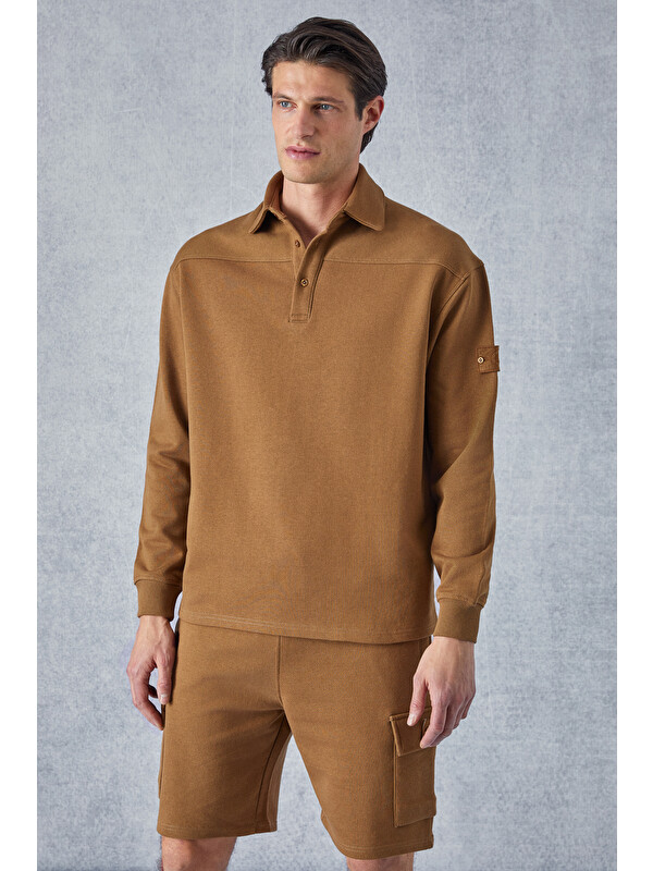 GRIMELANGE AATROX Erkek Polo Yakalı Patlı Düğmeli Uzun Kol Regular Fit Nakış Detaylı KOYU KAHVERENGİ Sweatshirt