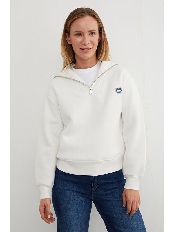 Fullamoda 3 İplik Kalp Nakışlı Yarım Fermuarlı Sweatshirt