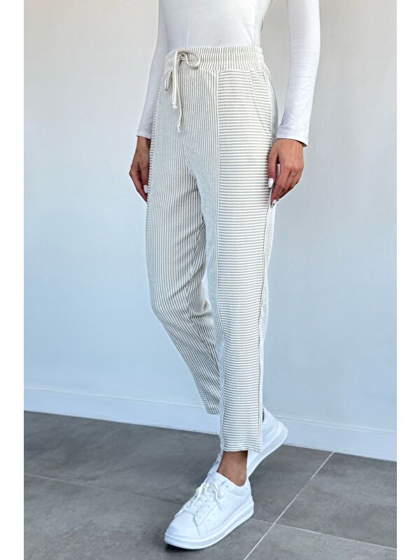 Gülseli Kadın Bel Lastikli Çizgili Havuç Pantolon