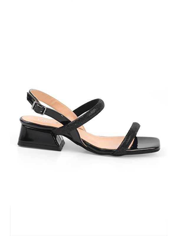 Küt Burunlu Taşlı Çift Kalın Bantlı Kısa Topuklu Rugan Kadın Sandalet - Görsel 3