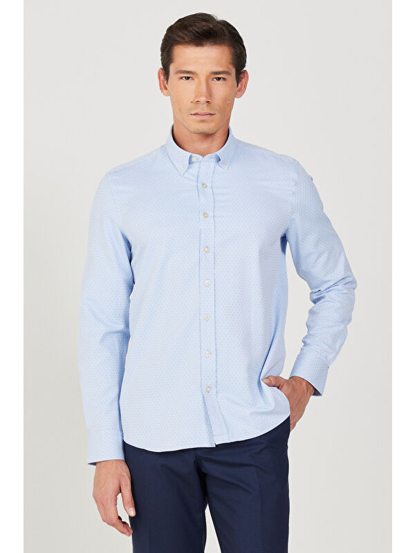 Altınyıldız Classics Erkek Açık Mavi Slim Fit Dar Kesim Düğmeli Yaka Armürlü Gömlek