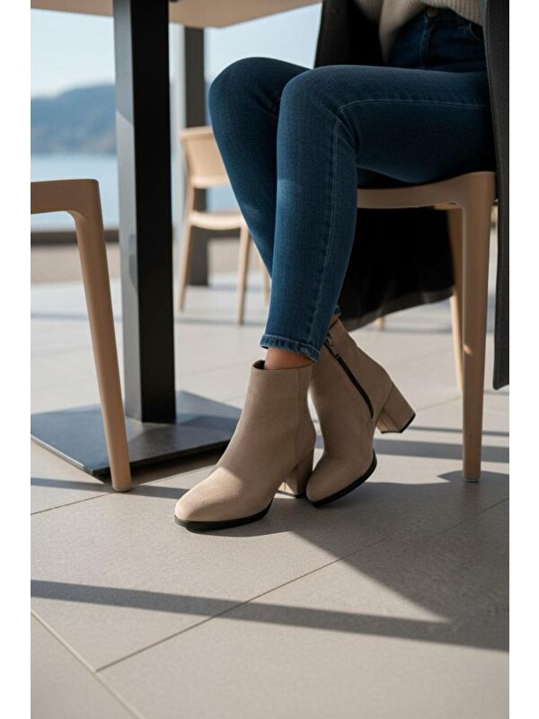 Kadın Liva Bej Süet Düz Topuklu Kısa Bot - Görsel 2
