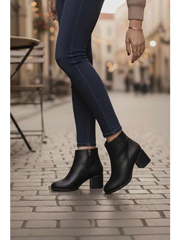 Kadın Liva Siyah Cilt Düz Topuklu Kısa Bot - Görsel 3