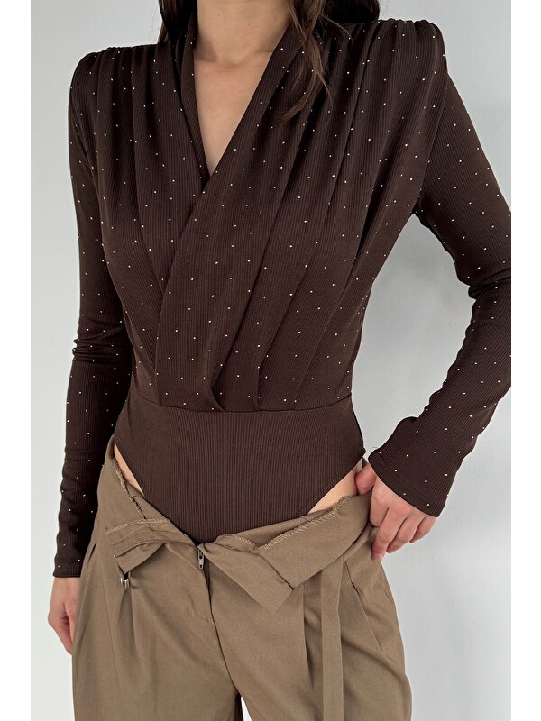 Gülseli Taşlı Kravuze Yaka Vatkalı Bodysuit