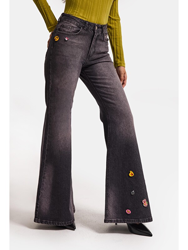 It's Basic Kadın Koyu Jean 2w6-195 Flare Fit Emoji Icon Detaylı Tasarım Esnek Kumaş Denim Jean