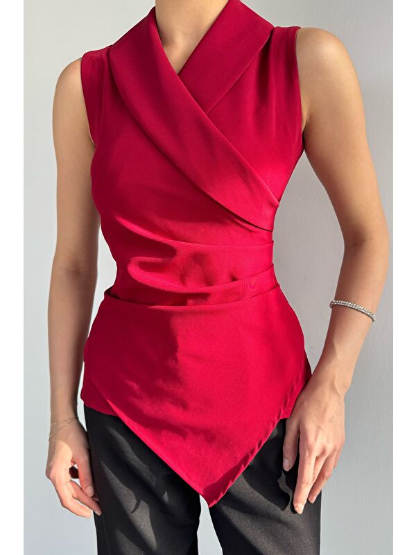 Gülseli Kadın Kruvaze Yaka Drape Detaylı Asimetrik Bluz