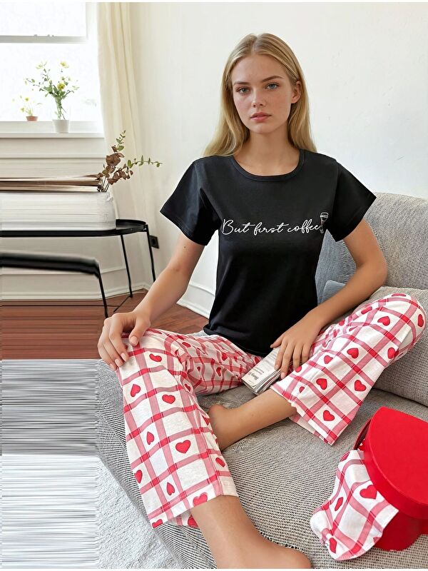 carla10 But First Coffee Yazılı Siyah Tişört Kalpli Desen Pijama Takımı