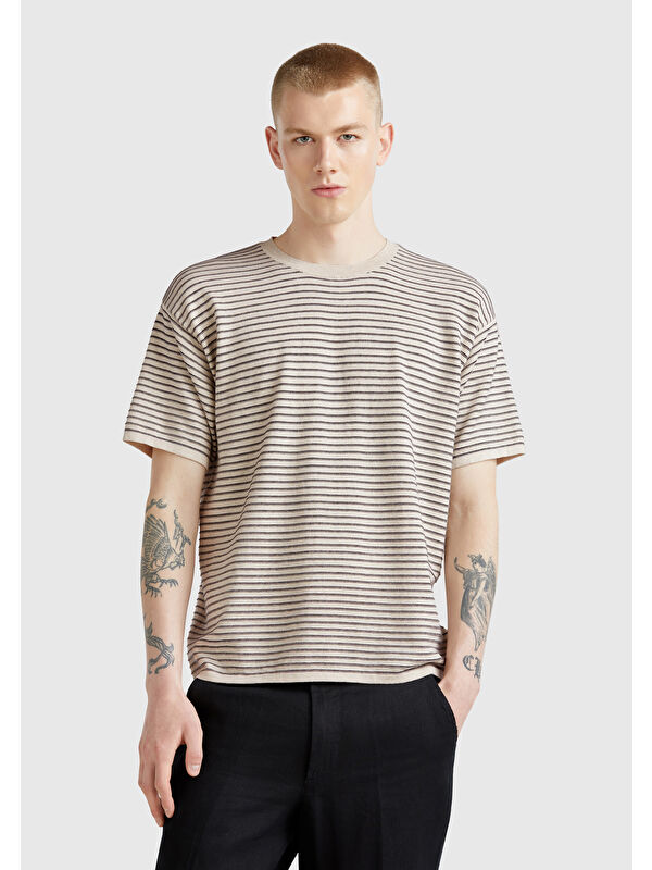 United Colors Of Benetton Erkek Bej %100 Pamuk Kısa Kollu Çizgili Rahat Kesim T-Shirt