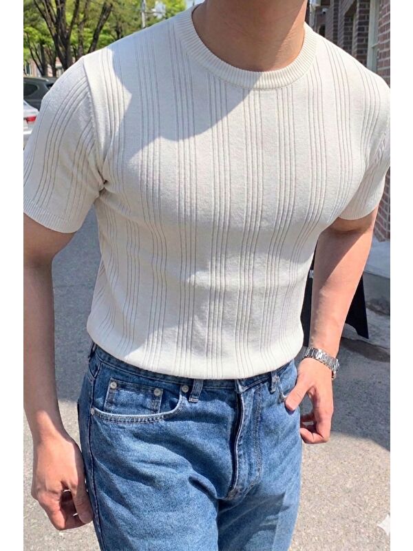 Tarz Cool Old Money Fit Bisiklet Yaka Çizgili Triko T-Shirt – Slim Kalıp Premium Kahve
