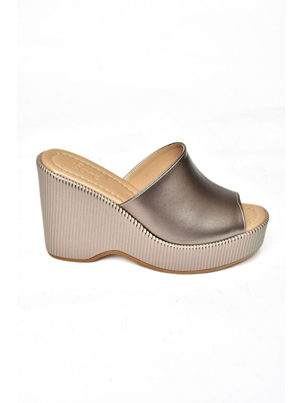 K2501015 Platin Kadın Terlik - Görsel 7