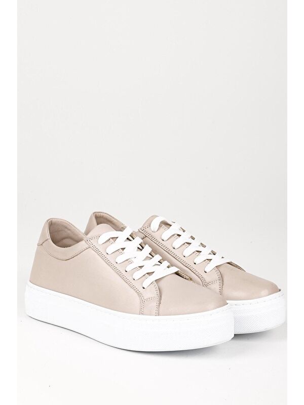 Hakiki Deri Yuvarlak Burun Dolgu Taban Bağcıklı Kadın Sneaker 24240 - Görsel 3