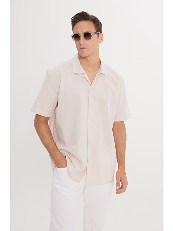 AC&Co / Altınyıldız Classics Erkek Bej Pamuklu Keten Oversize Fit Bol Kesim Hawai Yaka Gömlek