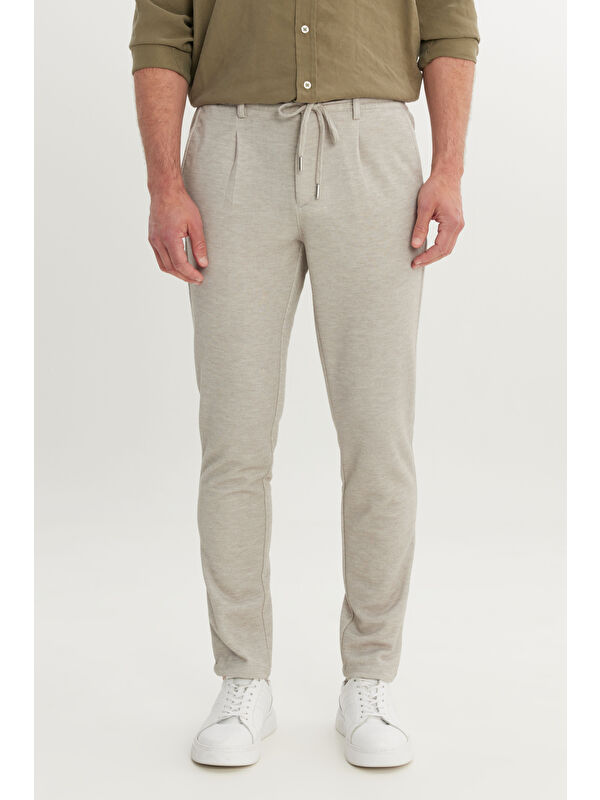 Altınyıldız Classics Erkek Bej 360 Her Yöne Esneyen Slim Fit Dar Kesim Beli Bağlamalı Armürlü Casual Pantolon