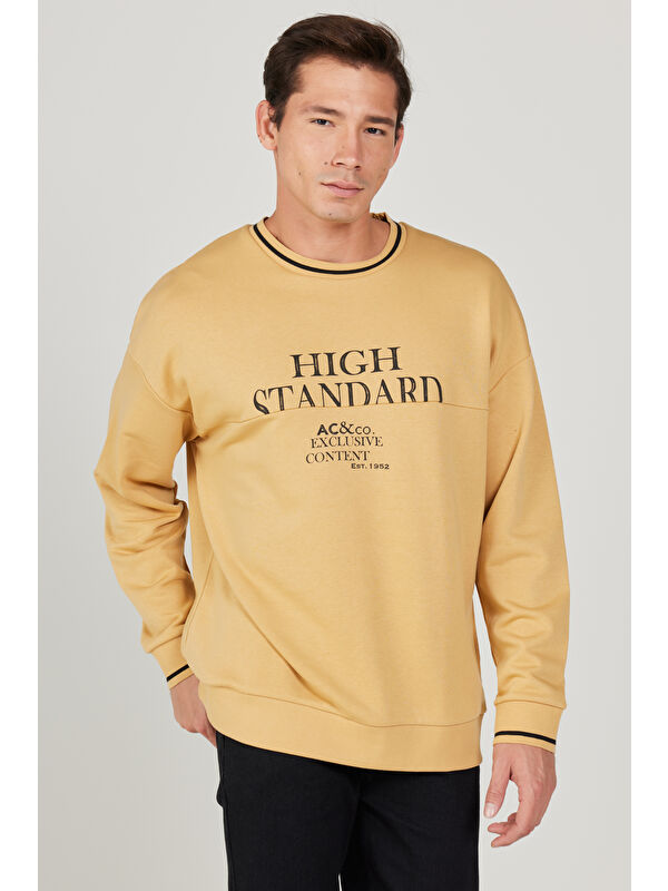 AC&Co / Altınyıldız Classics Erkek Hardal Oversize Bol Kesim Bisiklet Yaka Pamuklu Baskılı Sweatshirt