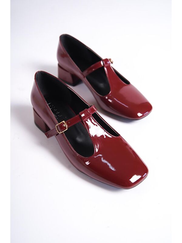 Küt Burunlu T Bantlı Alçak Topuk Kadın Ayakkabı - Görsel 2