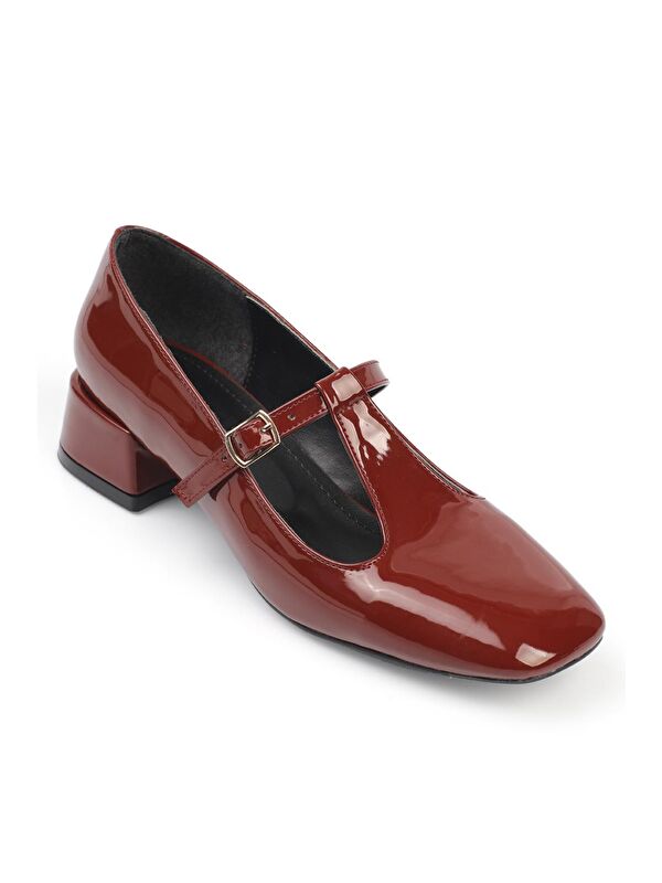 Küt Burunlu T Bantlı Alçak Topuk Kadın Ayakkabı - Görsel 5