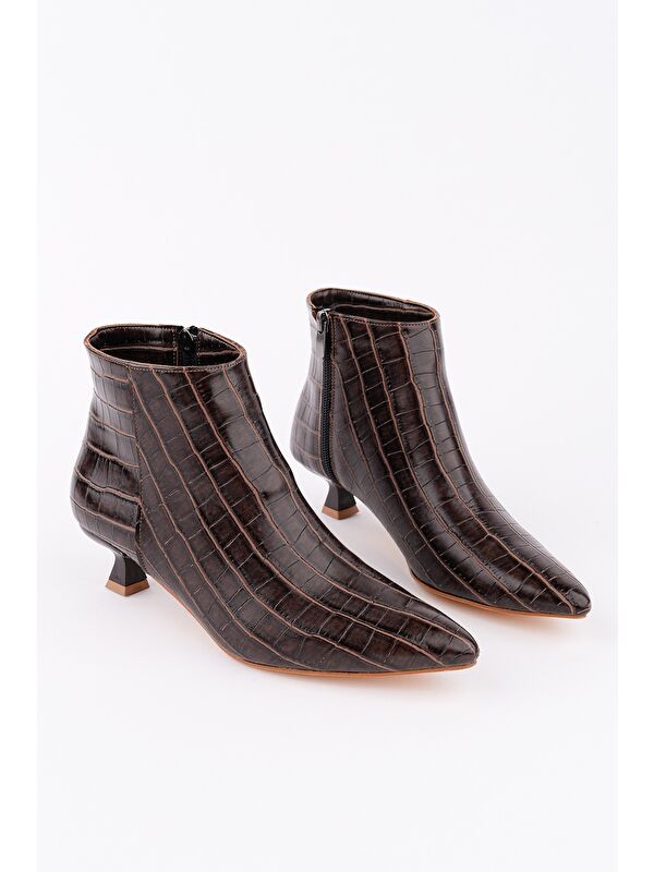 ÇAÇA Kroko Desenli Sivri Burun İnce Topuklu Fermuarlı Kadın Bot - Görsel 7