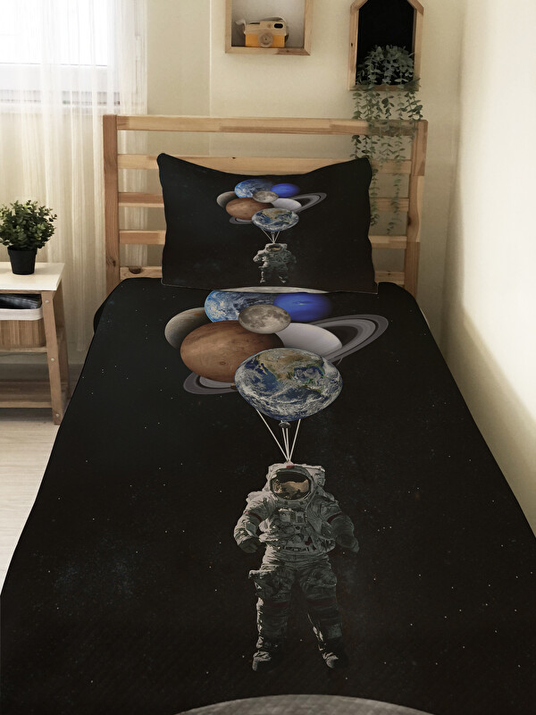 Evmila Astronot Desenli Çocuk Pike Takımı - 160x220 Cm Pike 50x70 Cm Yastık Kılıfı