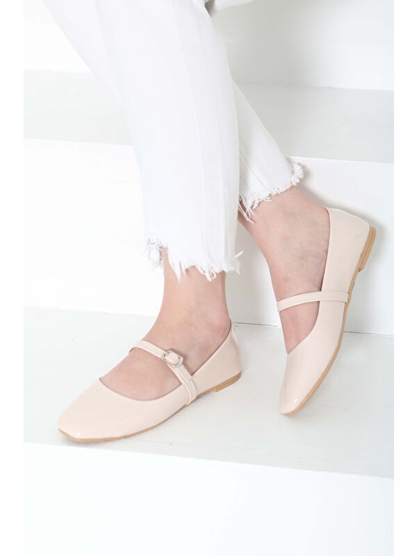 Kadın Krem Kemerli Rugan Ayakkabı - 27155 - Görsel 4