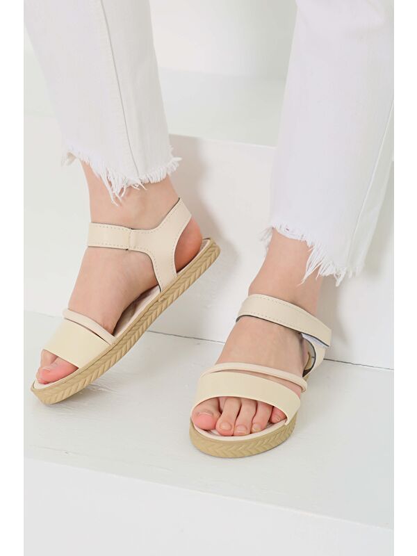Kadın Krem Çapraz Detaylı Sandalet - 27111 - Görsel 6