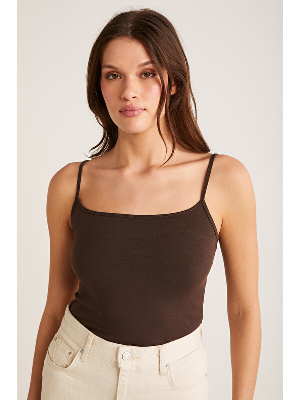 ETHIQUET KHLOE Kadın Slim Fit Dar Kesim Pamuklu İnce Askılı Kare Yaka Sıfır Kol Basic KAHVERENGİ Atlet