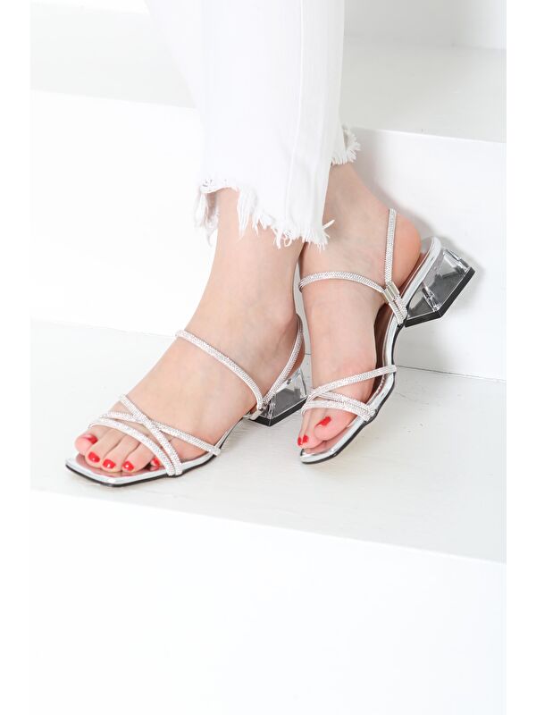 Kadın Gri Çapraz Detaylı Terlik - 27150 - Görsel 2