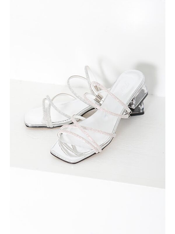 Kadın Gri Çapraz Detaylı Terlik - 27150 - Görsel 6