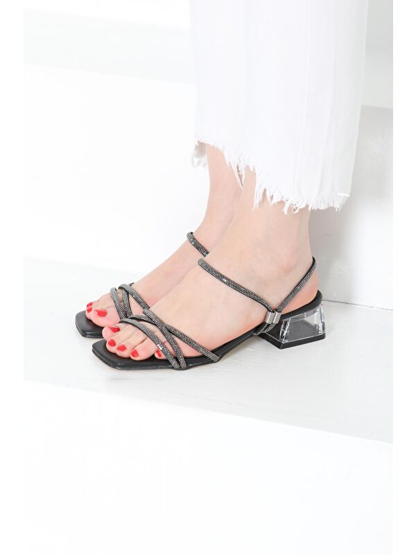 Kadın Siyah Çapraz Detaylı Terlik Sandalet - 27150 - Görsel 4