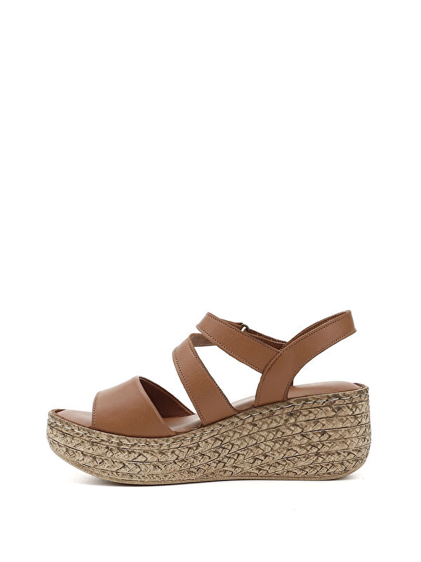 Kadın Cırt Bantlı Dolgu Tabanlı Hakiki Deri Sandalet - Görsel 4