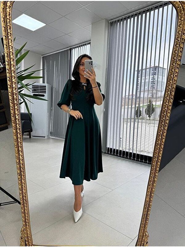 Jane's Kadın Kısa Kollu Bisiklet Yaka Fiyonk Broşlu Midi Janjan Krep Elbise