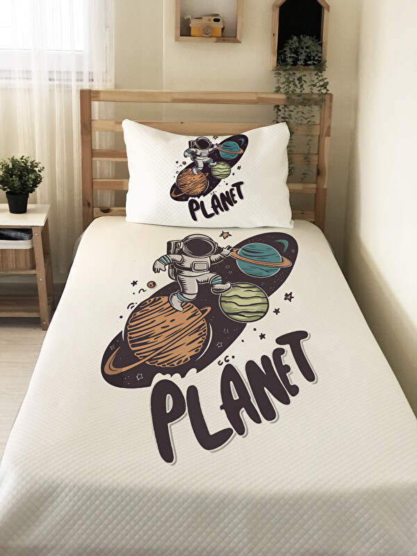 Evmila Astronot Desenli Çocuk Pike Takımı - 160x220 Cm Pike 50x70 Cm Yastık Kılıfı