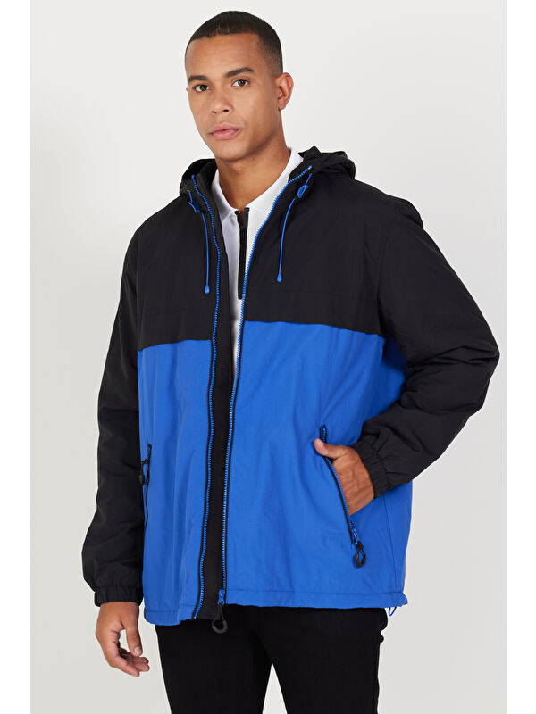 AC&Co / Altınyıldız Classics Erkek Siyah-Saks Standart Fit Normal Kesim Dik Yaka Soğuk Geçirmez İçi Polarlı Kapüşonlu Mont