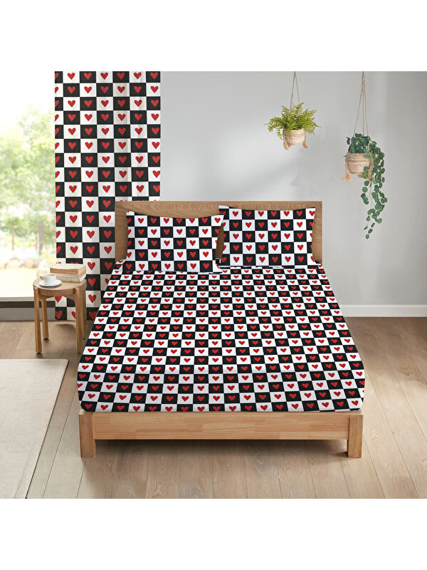 Evmila Kalp Desenli Baskılı 180x200 Çift Kişilik Lastikli Çarşaf Seti