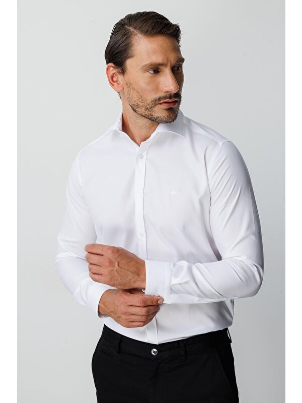 igs Beyaz Slim Fit Dar Kalıp Klasik Yaka Düz Uzun Kollu Cepsiz %100 Pamuk Non Iron Ütü İstemeyen Gömlek