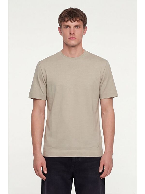Sabri Özel Erkek Krem Normal Kesim Regular Fit %100 Pamuk Dokuma Bisiklet Yaka Basic T-Shirt