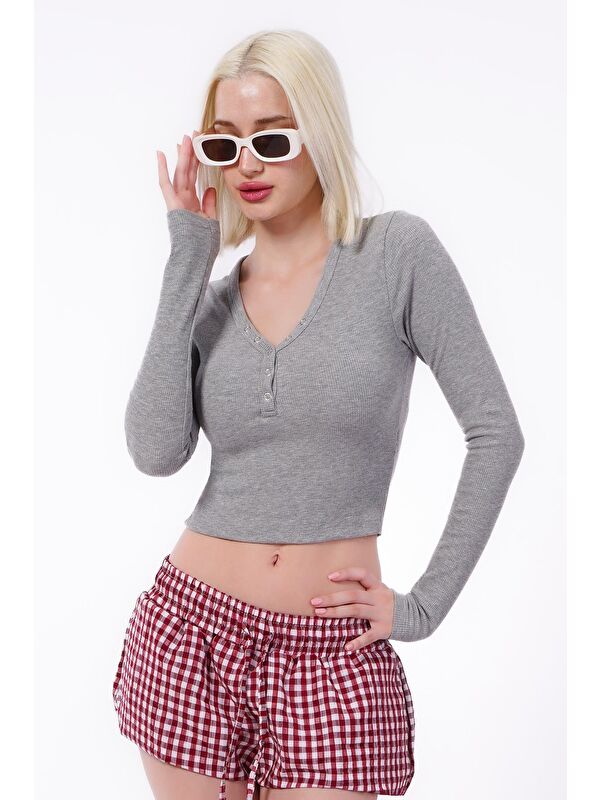 Madmext Gri V Yaka Uzun Kollu Düğme Detaylı Kaşkorse Bodysuit Mg2194