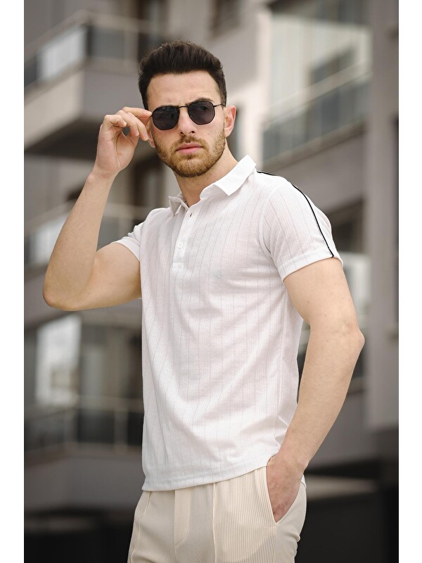 Oksit Omzu Şerili Slim Fit Erkek Bisiklet Yaka Tişört