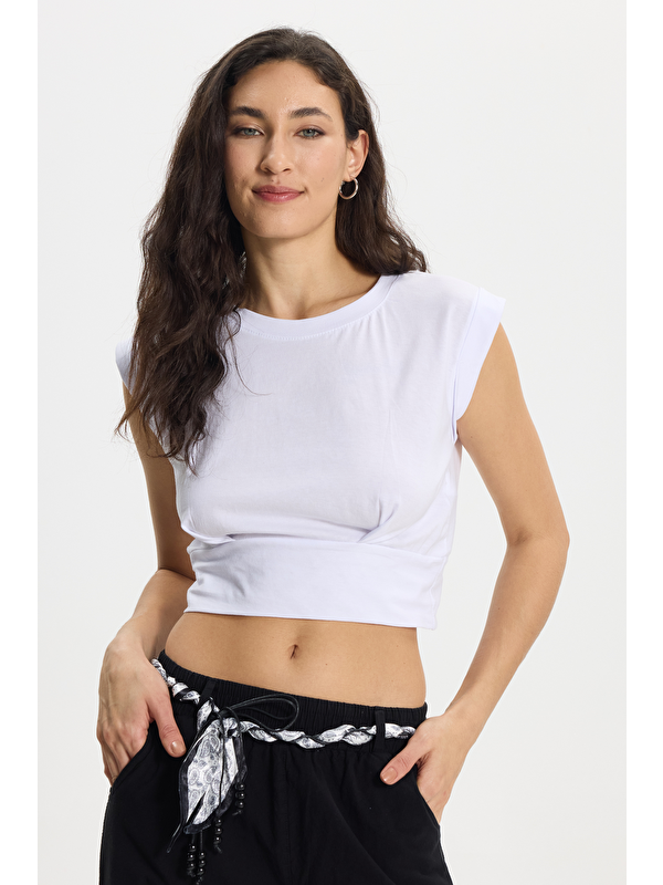 TUDORS Kadın Slim Fit %100 Pamuk Pileli Yumuşak Doku Beyaz Bisiklet Yaka Crop Bluz