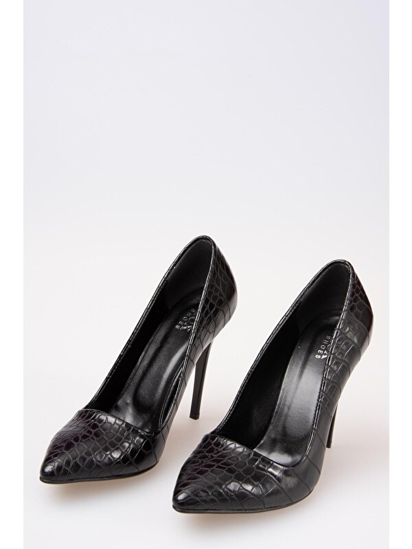 Fox Shoes Siyah Kadın Topuklu Ayakkabı G922151911