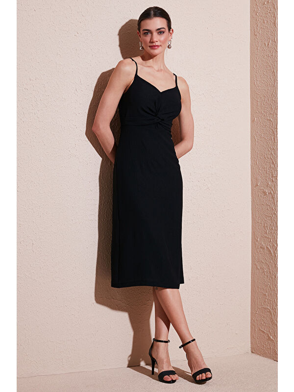 Lela Büzgü Detaylı Regular Fit V Yaka Midi Boy Kadın Elbise 6788886