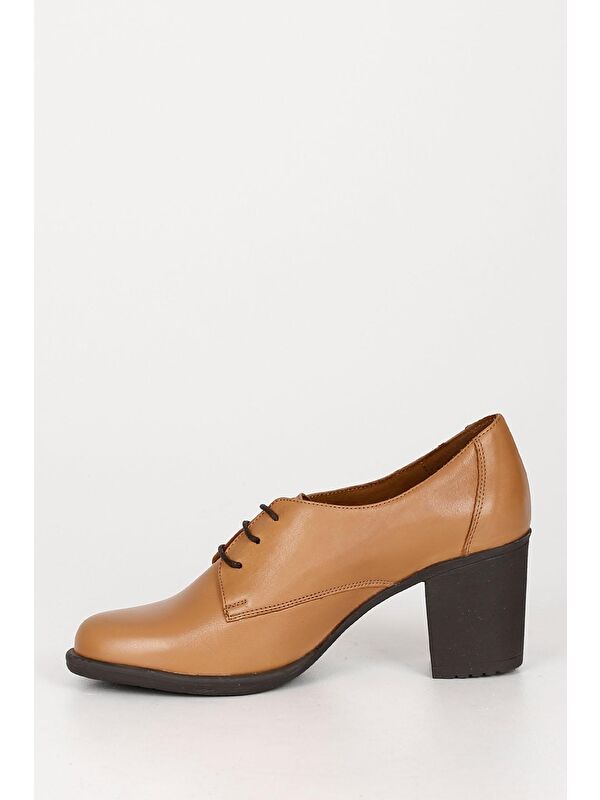 TABA Hakiki Deri Yuvarlak Burun Orta Topuklu Kauçuk Taban Bağcıklı Kadın Ayakkabı 24135 - Görsel 7