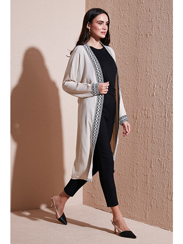 Lela Modest Regular Fit Bağlamalı Nakışlı Tesettür Uzun Kimono Kadın Hırka 5866173
