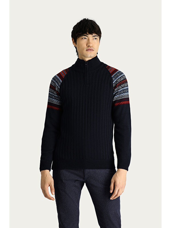 Kiğılı Bato Yaka Slim Fit Dar Kesim Fermuarlı Desenli Triko Kazak